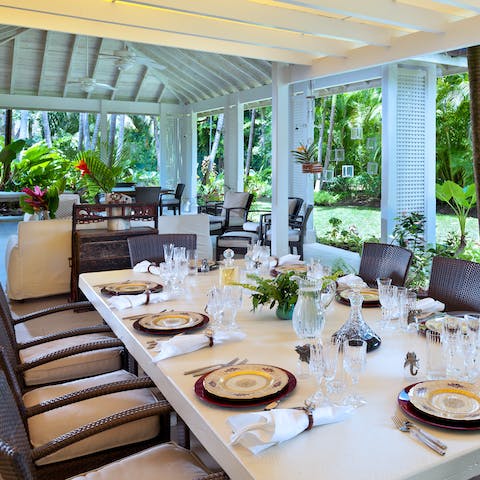 Enjoy an alfresco Caribbean feast on the verandah