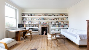 White Landing image 1