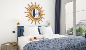 Sun & Savoy image 6
