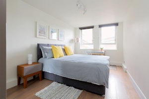 Dockside Delight image 10
