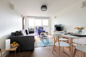Dockside Delight image 1