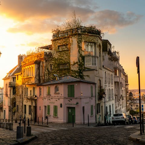 Wind your way through the historic streets of Montmartre