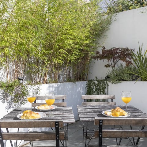 An intimate private terrace 