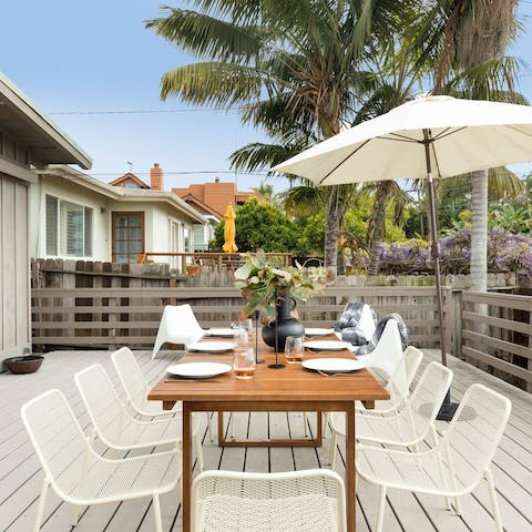 Dine outside in style at the chic dining table