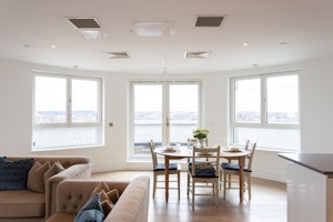 Clapham Charm image 5