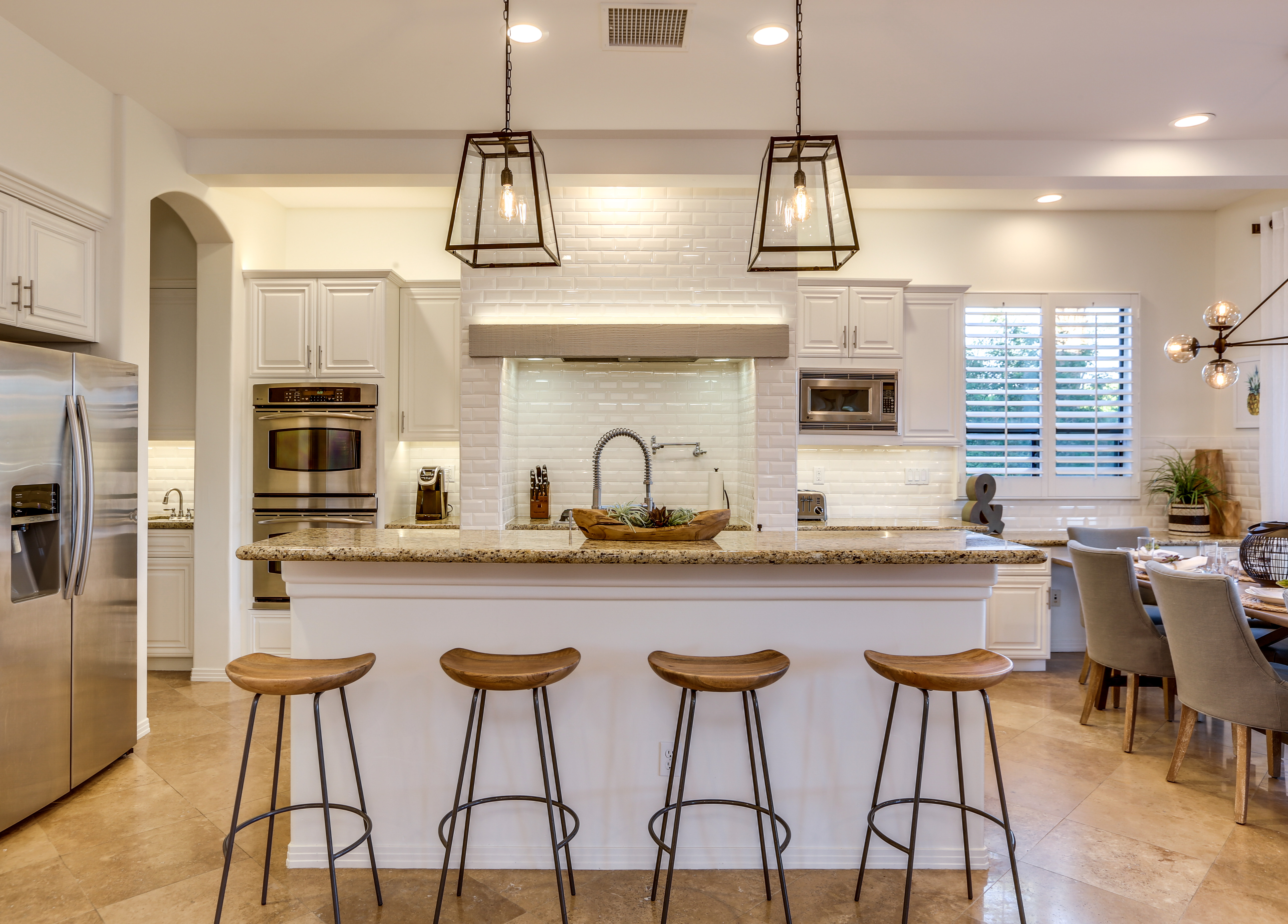 Light On The Horizon