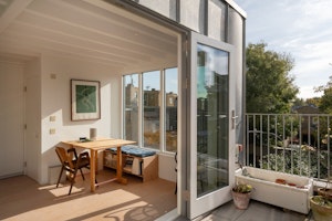 Artistic Mews image 3