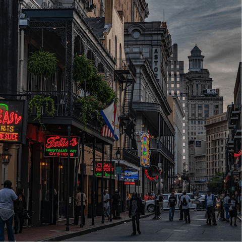 Discover vibrant Bourbon Street, a 5-minute drive away