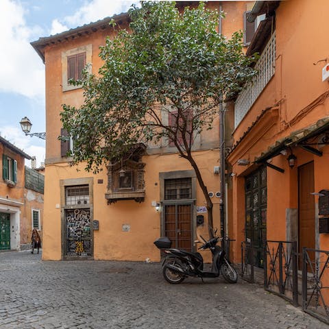 Stay in characterful Trastevere, close to bars, restaurants and art galleries