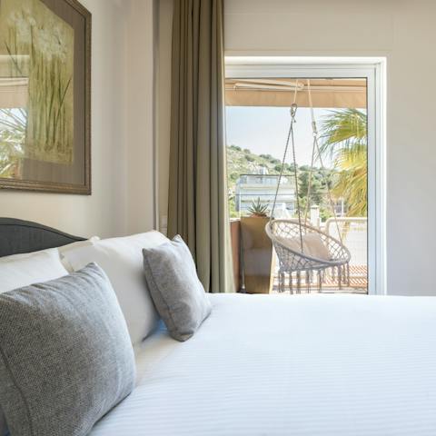 Access the balcony from the bedroom – ideal for reading