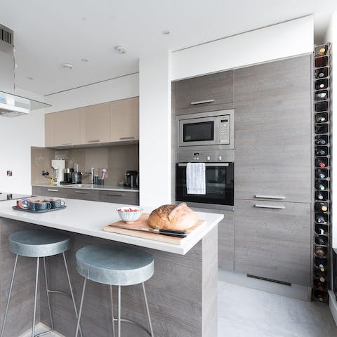 sleek kitchen and breakfast bar