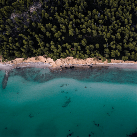 Explore the beautiful coastline of the Kassandra Peninsula on your doorstep