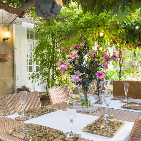 Dine alfresco under the canopy