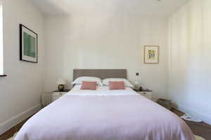 Heathcliff image 9