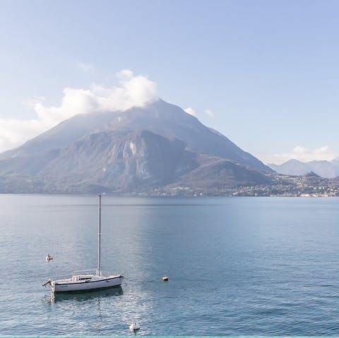 Experience the magic of Lake Como with a boat trip