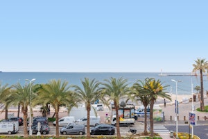 Croisette Balcony image 4