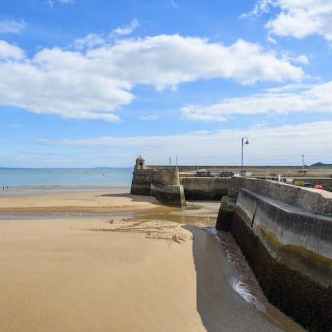 Stroll down to Saundersfoot beach, just fifteen minutes away