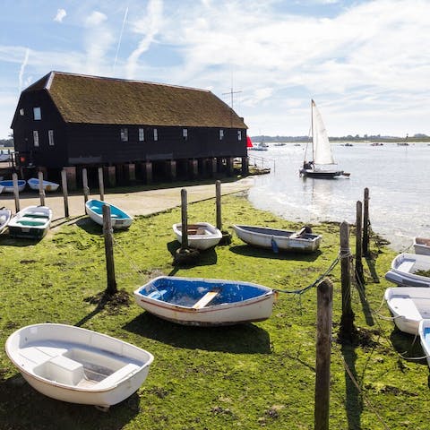 Walk seven minutes to the beautiful Bosham quay for early mornings and sunsets