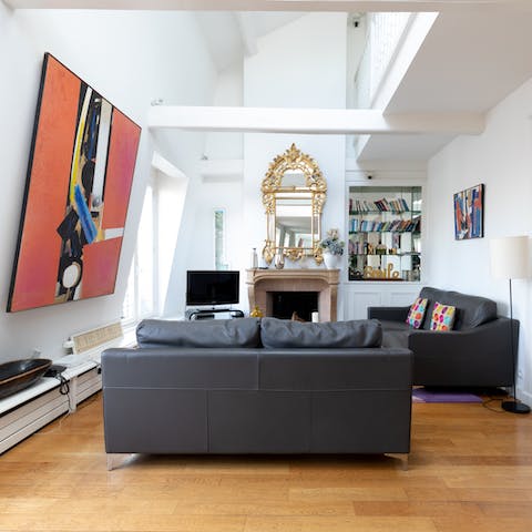 Airy living space with double height ceilings