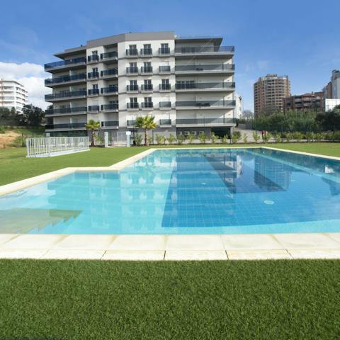 Cool off from the Portuguese sun in the shared pool