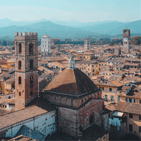 Explore the labyrinthine streets of Lucca's historic walled city