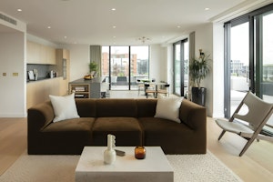 Comfort & Colour image 2