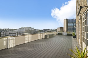 A Kensington Point of View image 14