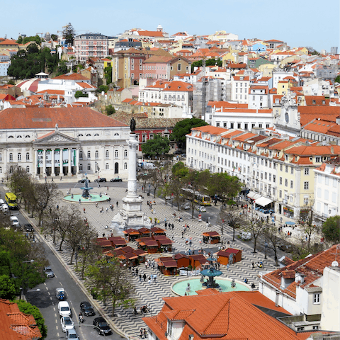 Drive just eighteen minutes to the beautiful Rossio Square