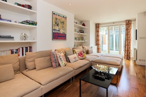 The Willow Court image 12