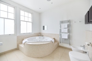 The Willow Court image 9