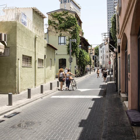 Close to charming Neve Tzedek