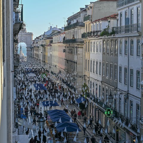 Take in the views of Rua Santa Justa