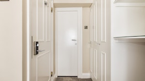 Stucco & Marble image 8