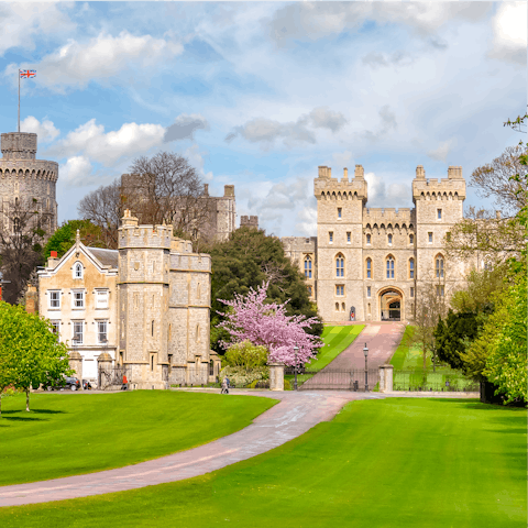 Explore the quaint town of Windsor and its famous castle, less than a ten-minute drive away