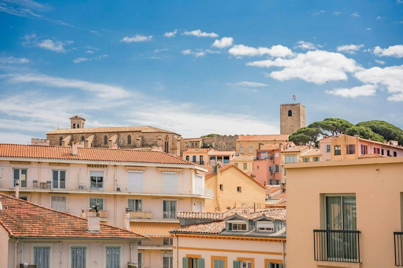 Cannes Outlook additional image