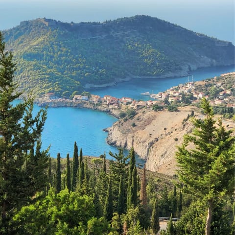 Immerse yourself in the beauty of Kefalonia whilst exploring the coast