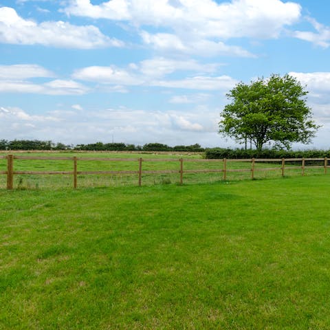 Enjoy having miles and miles of open green fields right on your doorstep