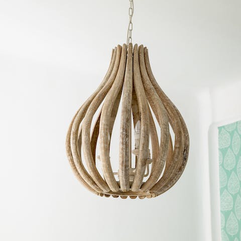 Admire creative features like the rustic wooden lampshade