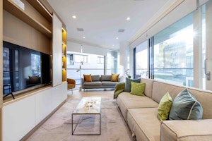 Green Room image 1