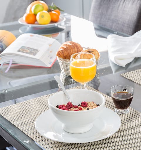 The glass dining table perfect for lazy breakfasts
