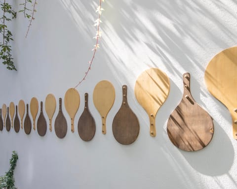 These decorative paddles