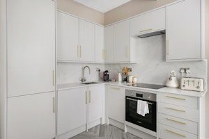 A Base in Bayswater image 11