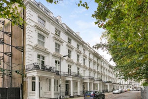 A Base in Bayswater image 9