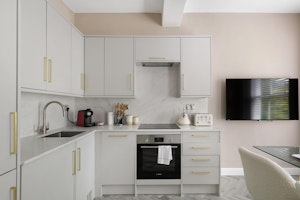 A Base in Bayswater image 3
