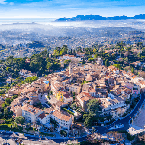 Stay just outside Mougins and explore this pretty town on foot