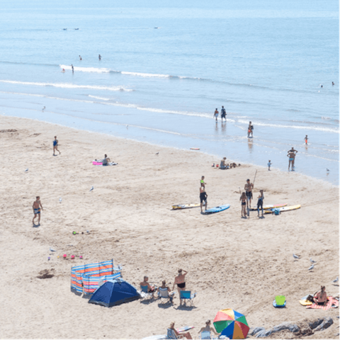 Take a quick ten-minute stroll to Swansea Beach and relax on the golden sands