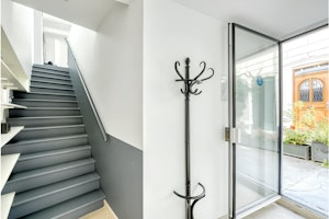 Montmartre Charms image 6