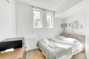 Montmartre Charms image 2