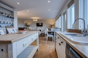 Oxwich Overture image 9