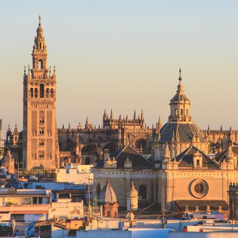 Discover the beautiful Seville Cathedral, just over 1 kilometre away